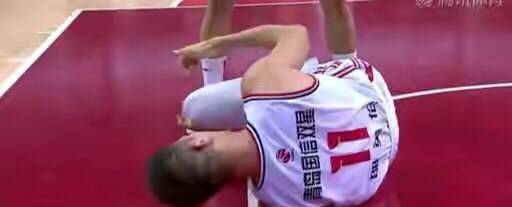 
CBA一天三消息！广东夺冠元勋离队 马布里晒娃 青岛遭遇伤病【BJL平台】(图7)