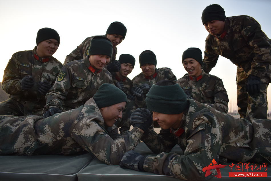 BJL平台集团|
播音员、主持人如何塑造声音形象(图3) BJL平台集团